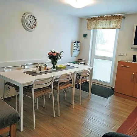 Ondrasek Lodge *